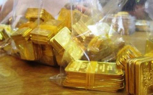 <br>Số liệu của Ngân hàng Nhà nước cho thấy, đến nay, cơ quan này đã 
chào thầu 987.000 lượng vàng, tương đương gần 38 lượng vàng và bán được 
891.000 lượng, tương đương khoảng 34,3 tấn vàng.