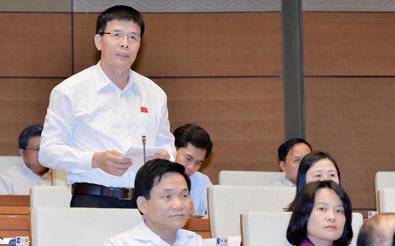 Đại biểu Phan Văn Tường (Thái Nguyên) góp ý dự thảo nghị quyết xử lý nợ xấu.