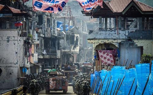 Thành phố Marawi bị thiệt hại nặng nề sau nhiều tháng bị phiến quân Maute thân tổ chức Nhà nước Hồi giáo (IS) chiếm đóng.<br>