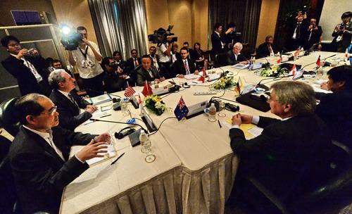 Sau khi công bố toàn văn hiệp định, các nước thuộc TPP sẽ nhanh chóng hoàn tất thủ tục rà soát pháp lý để chuẩn bị cho việc ký kết - Ảnh: Reuters.