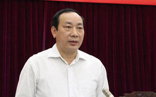 Thứ trưởng Bộ Giao thông Vận tải Nguyễn Hồng Trường - một trong ba thứ trưởng sẽ nghỉ hưu từ 1/8/2017.<br>