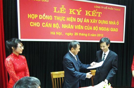 Lễ ký kết dự án xây dựng nhà ở cho cán bộ Bộ Ngoại Giao.