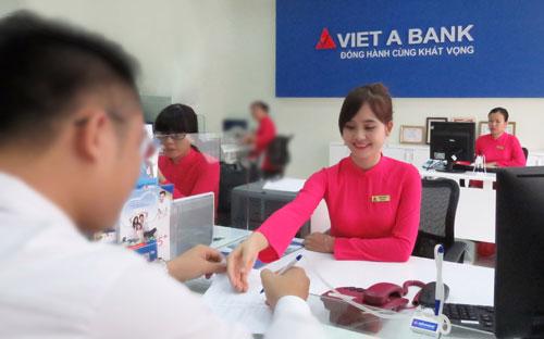 VietABank luôn nỗ lực hoàn thiện và phát triển dịch vụ ngân hàng điện tử nhằm tiện lợi hóa giao dịch khách hàng với mức độ an toàn và bảo mật cao nhất. 