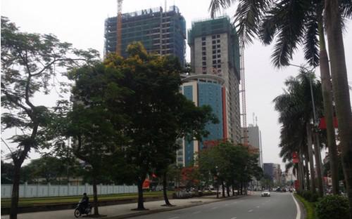 Dự án Sun Square nhìn từ đường Nguyễn Hoàng.