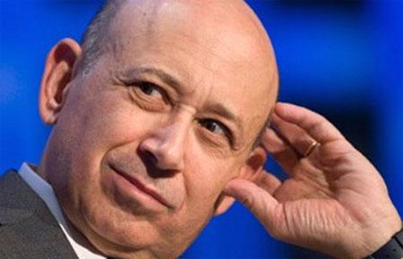 Blankfein lớn lên trong một dự án nhà ở cho người nghèo ở Brooklyn. Để kiếm thêm tiền, khi còn là một cậu bé, ông bán hàng ở sân vận động Yankee và từng làm cả nghề cứu hộ.