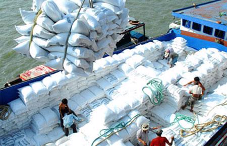 Vào ngày thứ Tư (29/8), giá xuất khẩu gạo Việt Nam loại 5% tấm là 450-455 USD/tấn, FOB cảng Sài Gòn, từ mức 437-445 USD/tấn vào tuần trước.