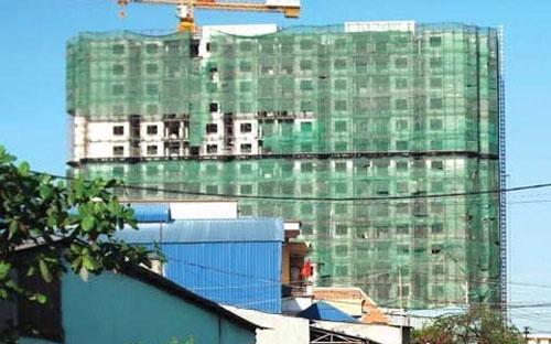 Trên thị trường chung cư Hà Nội từ cao cấp cho tới trung cấp, có hàng 
loạt dự án áp dụng hình thức bán hàng xây thô đồng thời với bán sản phẩm
 hoàn thiện - Ảnh minh họa. 