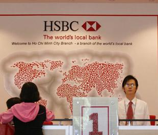 Trong năm 2008, HSBC là một trong những ngân hàng nước ngoài đầu tiên nhận được giấy phép thành lập ngân hàng con tại Việt Nam - Ảnh: Việt Tuấn.