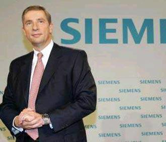 Peter Loescher, tân Tổng giám đốc điều hành (CEO) của Tập đoàn Siemens.