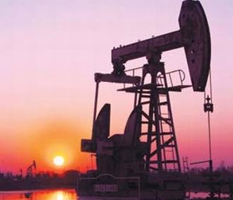 Tuần trước giá dầu đã đạt đỉnh cao lịch sử 135,09 USD/thùng, do lo ngại các nhà cung cấp sẽ phải chật vật để đáp ứng nhu cầu dài hạn.