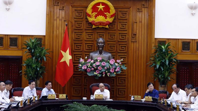 Thủ tướng yêu cầu các bộ ngành phải xử lý nhanh những thủ tục đầu tư xây dựng cơ bản hiện nay, mà trước hết là phê duyệt tổng mức đầu tư của dự án cao tốc Trung Lương - Mỹ Thuận.