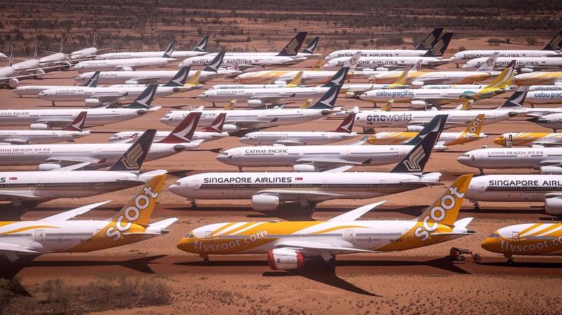1/3 máy bay chở khách trên toàn cầu đang "đắp chiếu" vì dịch Covid-19 - Ảnh: Getty Images