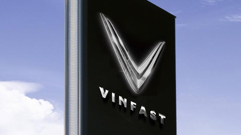Mô phỏng hình ảnh cột thương hiệu dựng ở phía ngoài đại lý VinFast.