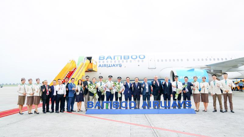 Lễ đón máy bay Airbus A321NEO được diễn ra trước sự chứng kiến của ông Đào Văn Chương - Phó Ccục trưởng Cục Hàng không Việt Nam, ông Herve Ochsenbein - Tham tán Kinh tế Đại sứ quán Pháp, ông Jean Michael Caldagues - Phó chủ tịch tập đoàn Airbus, ông Đặng Tất Thắng - Phó chủ tịch thường trực Bamboo Airways và các cơ quan thông tấn, báo chí vào lúc 9 giờ 45 phút sáng 13/4.