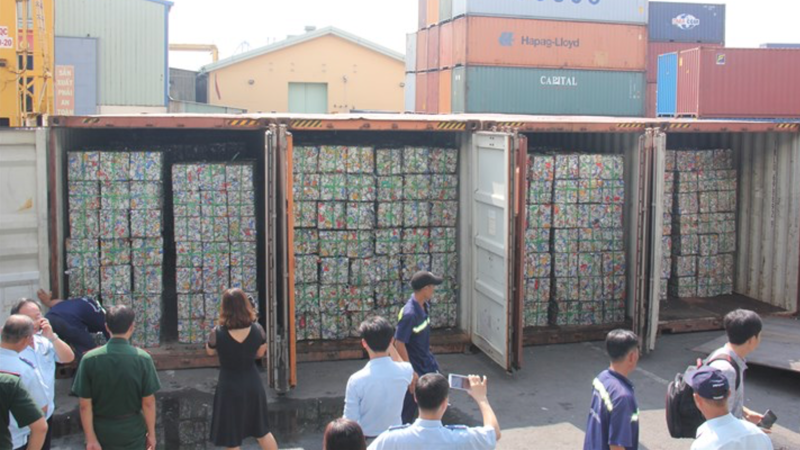 4 container phế liệu của doanh nghiệp bị phát hiện gian lận.
