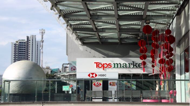Một siêu thị Big C đã được đổi tên thành TopsMarket. 
