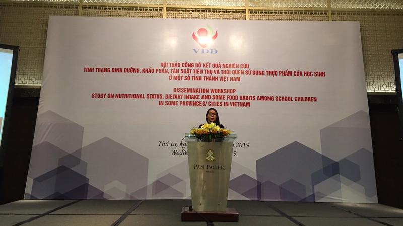 PGS.TS Trương Tuyết Mai, Phó Viện trưởng Viện Dinh dưỡng quốc gia cho rằng, để cải thiện tầm vóc của người Việt Nam cần chú trọng dinh dưỡng học đường. 