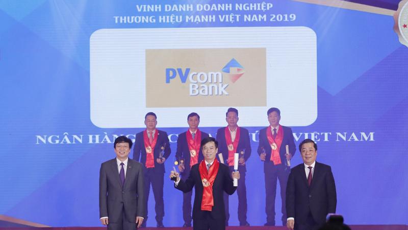 PVcomBank vinh dự đón nhận danh hiệu “Thương hiệu mạnh Việt Nam năm 2018”.