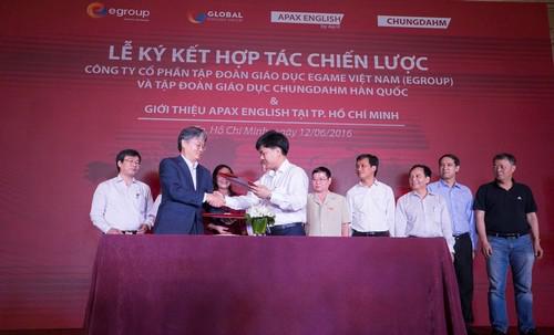 Nhiều dự án giáo dục hiện đại, giáo dục trực tuyến mới đầu tư vào thị 
trường Việt Nam gần đây đã nhận được sự hưởng ứng nhiệt thành của học 
sinh và phụ huynh Việt Nam.