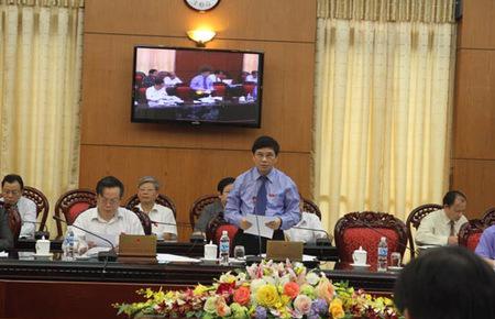 Chủ nhiệm Ủy ban Tư pháp Nguyễn Văn Hiện cho rằng không nên cho phép giảng viên luật hành nghề luật sư.