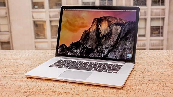 Máy laptop MacBook Pro 15 inch của Apple.