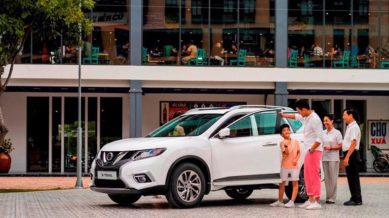 Những khách hàng chưa kịp tham gia các sự kiện lái thử có thể trực tiếp chiêm ngưỡng và trải nghiệm Nissan Terra cùng các mẫu xe khác của Nissan tại các trung tâm thương mại tại Hà Nội và Tp.HCM.