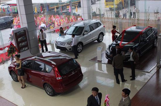 Giá bán lẻ các loại ôtô Hyundai đồng loạt bị đội lên hàng chục triệu đồng do tỷ giá USD với VND tăng.