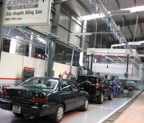 Dây chuyền sửa chữa nhanh thân xe và sơn tại Toyota Bến Thành.