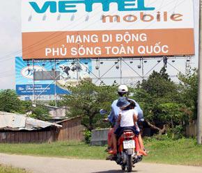 Ngoài lợi nhuận, mỗi sản phẩm viễn thông cần phải đến được với cả những người dân bình thường nhất - Ảnh: Việt Tuấn.