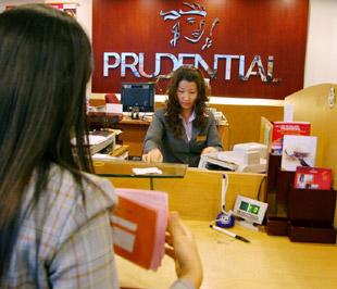 Prudential - với doanh thu phí đạt 2.182 tỉ đồng, đang chiếm 39,69% thị phần mảng bảo hiểm  nhân thọ - Ảnh: Việt Tuấn.