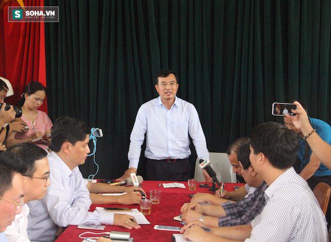 Thứ trưởng Bộ Công Thương Hoàng Quốc Vượng chủ trì buổi kiểm tra, làm việc tại nhà máy thủy điện Hố Hô, Hương Khê, Hà Tĩnh ngày 18/10.<br>