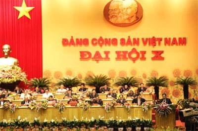 Quang cảnh tại Đại hội đại biểu toàn quốc lần thứ X của Đảng Cộng sản Việt Nam.