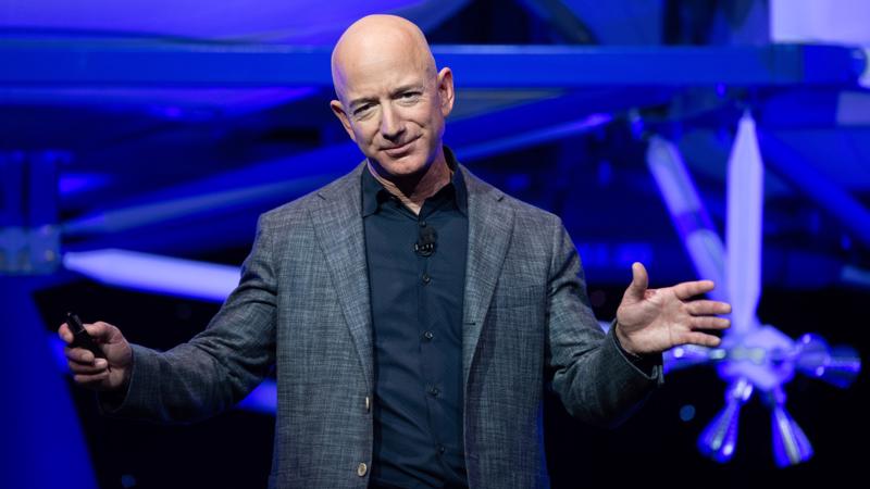 Jeff Bezos, người sáng lập, CEO của Amazon - Ảnh: AFP.