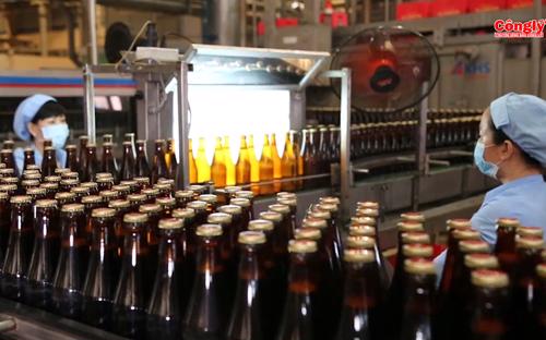 Trong phân khúc trung và cao cấp, sản lượng tiêu thụ của các loại bia Hà Nội tiếp tục tăng trưởng và chiếm ưu thế trên thị trường.