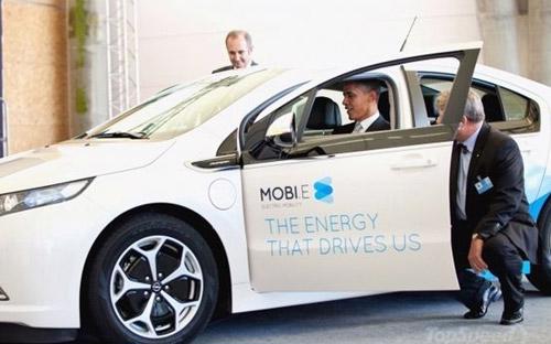Tổng thống Barack Obama tiếp tục ở Nhà Trắng hứa hẹn mở ra tương lai tươi sáng cho những chương trình phát triển xe xanh tiết kiệm nhiên liệu.