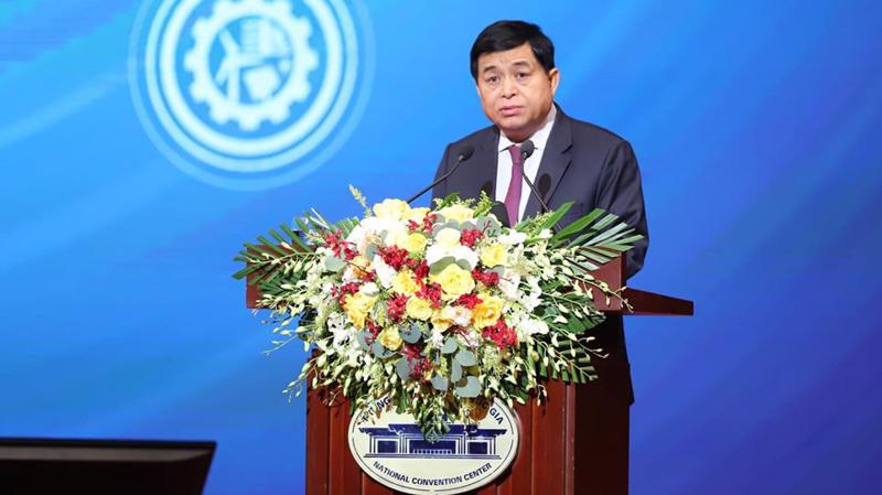 Bộ trưởng Bộ Kế hoạch và Đầu tư Nguyễn Chí Dũng phát biểu tại Hội nghị Thủ tướng với doanh nghiệp - Ảnh: Quang Phúc.
