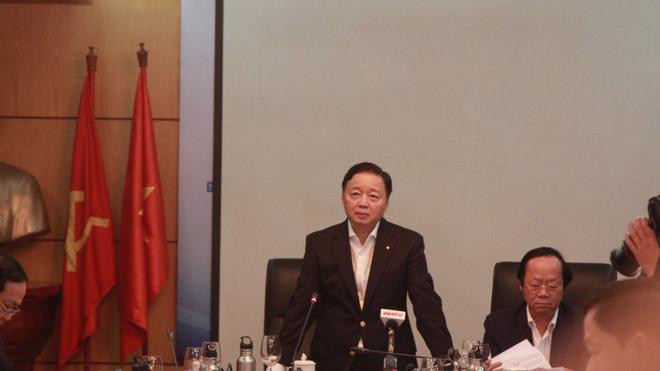 Bộ trưởng Trần Hồng Hà phát biểu tại cuộc họp chiều 19/12. Ảnh - Mỹ Hà. 