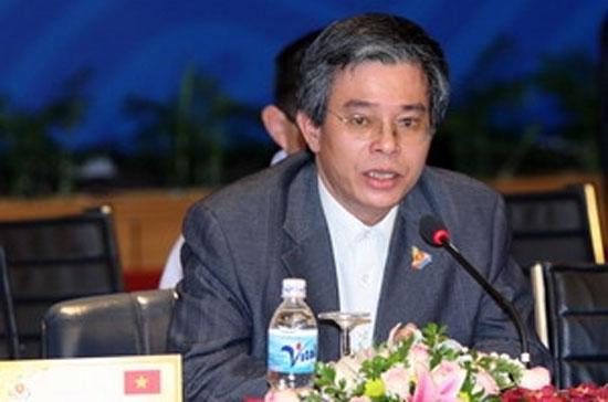 Ông Phạm Quang Vinh, Trợ lý Bộ trưởng Ngoại giao, Trưởng đoàn quan chức cấp cao ASEAN của Việt Nam.