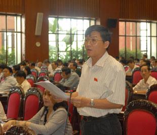 Đại biểu Chu Sơn Hà: Nhiều dự thảo luật đưa vào chương trình như xếp gạch đặt chỗ trong thời bao cấp - Ảnh: TTXVN.