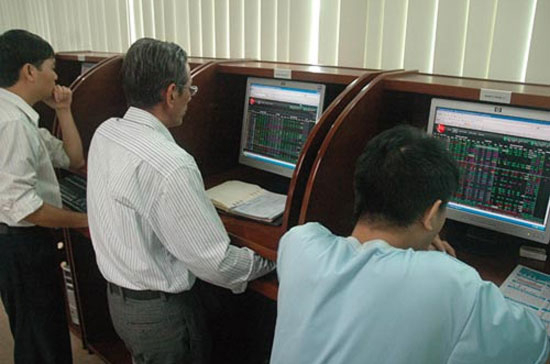 Nhà đầu tư quan tâm đến các giao dịch nội bộ của doanh nghiệp niêm yết