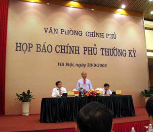 Buổi họp báo Chính phủ thường kỳ chiều 30/9 tại Hà Nội.