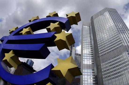 Sự ra đời của đồng Euro mang nhiều màu sắc chính trị - Ảnh: Reuters.