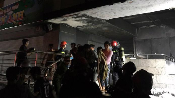 Đám cháy khiến ít nhất 13 người thiệt mạng. Ảnh: Báo Tuổi trẻ Tp. HCM.