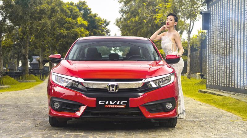 Honda là hãng xe mở màn cho cuộc đổ bộ sắp tới của ô tô nhập khẩu từ Thái Lan và Indonesia bằng việc công bố giá bán lẻ của 4 mẫu xe.