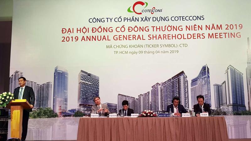 Ông Nguyễn Bá Dương, Chủ tịch Hội đồng quản trị CTD phát biểu tại đại hội.