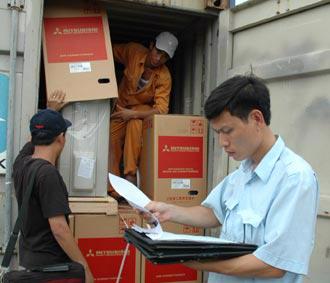 Doanh nghiệp phải có nghĩa vụ bảo đảm tiêu chuẩn chất lượng dịch vụ chuyển phát - Ảnh: Việt Tuấn.