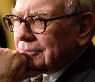 Tỷ phú Buffett mất 10 tỷ USD trong năm qua, do giá cổ phiếu tập đoàn Berkshire Hathaway của ông giảm 20%. Hiện tại, Buffett đang nắm giữ khối tài sản trị giá 40 tỷ USD.