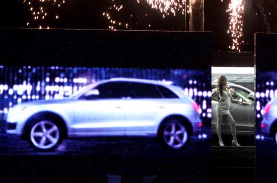 Audi Q5 được hé lộ trong không gian mờ ảo - Ảnh: Bobi 