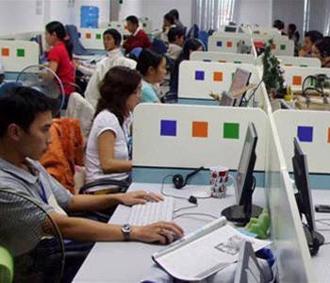 Nhân viên làm việc tại FPT Software Đà Nẵng.