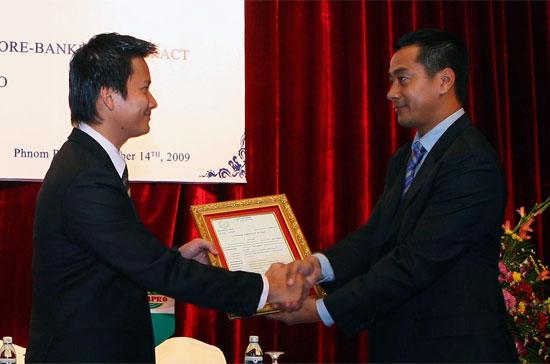 Sau khi nhận giấy phép hoạt động chính thức, dự kiến những dịch vụ bảo hiểm đầu tiên CVI sẽ cấp là bảo hiểm cho tòa nhà trụ sở Canadia Bank, Hãng hàng không Quốc gia Campuchia – Cambodia Angkor Air, Metfone…